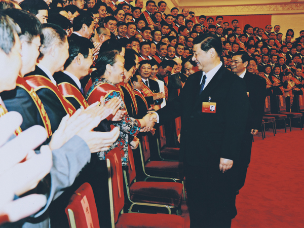 2011年8月15日，奇正集團(tuán)獲“全國構(gòu)建和諧勞動(dòng)關(guān)系先進(jìn)代表”殊榮，作為甘肅唯一典型代表在大會(huì)交流經(jīng)驗(yàn)，受到國家副主席習(xí)近平的親切接見。